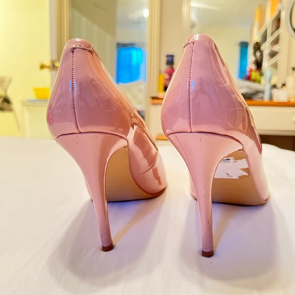 Nine West Pointy Toe Pumps - Picture 4 of 7